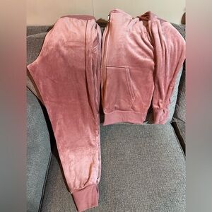 Felina velvet pink sweat suit